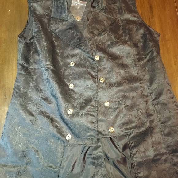 Elegant Black Brocade Men's Vest - Picture 2 of 4